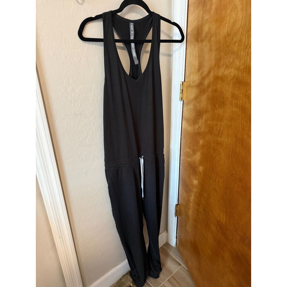 Vuori jogger jumpsuit Large